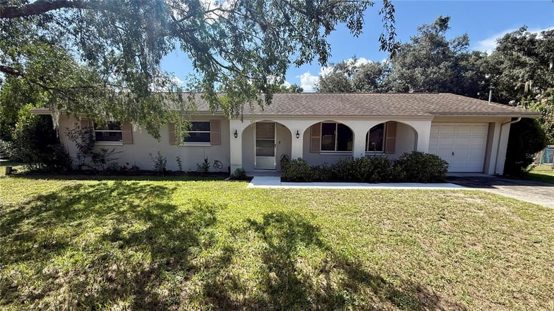 12215 Orchid Ln, Thonotosassa, FL 33592