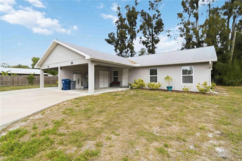 2311 54th Avenue Dr W, Bradenton, FL 34207