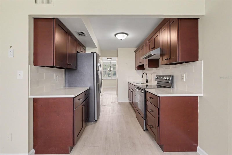 4720 Locust St NE #206, St Petersburg, FL 33703