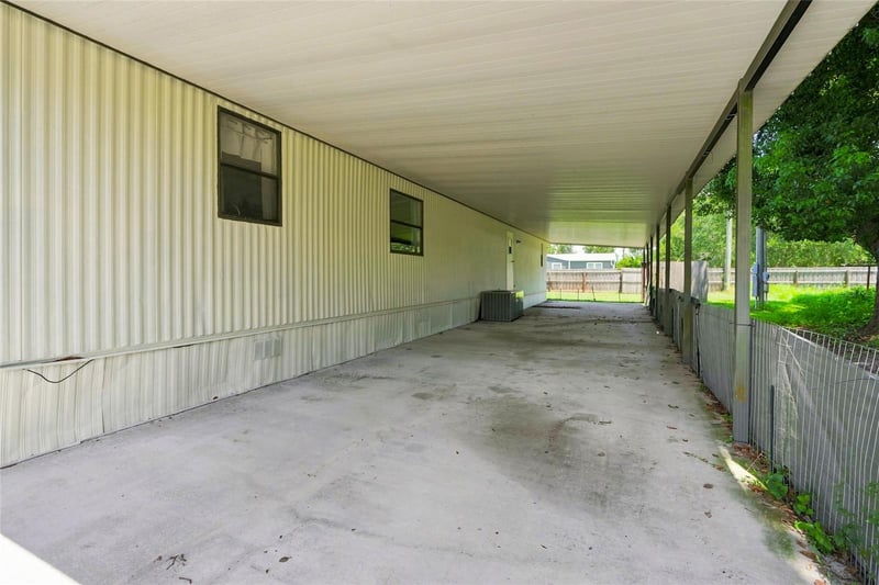 36401 5 Acre Ln, Zephyrhills, FL 33541