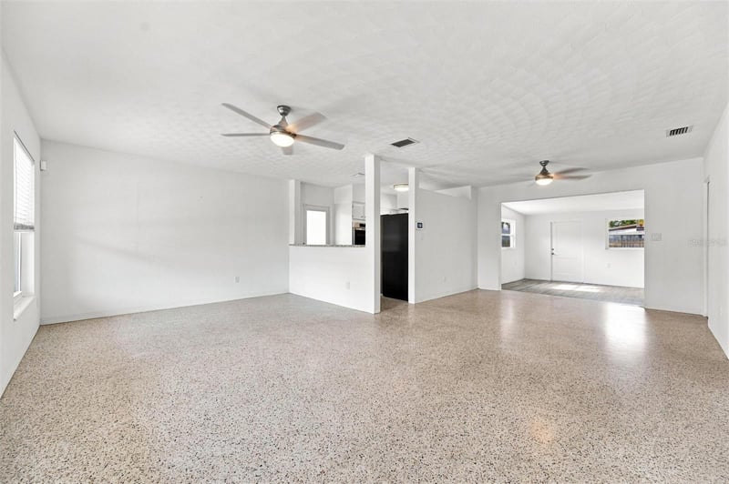 1906 15th Avenue Dr W, Bradenton, FL 34205