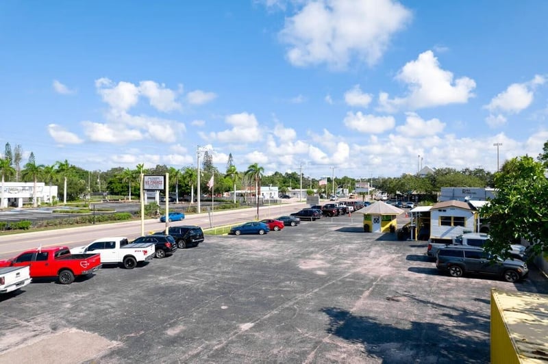 1827 9th St W, Bradenton, FL 34205