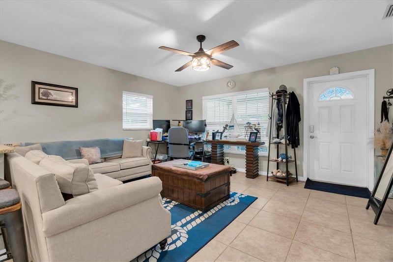 3410 Tarlton St N, St Petersburg, FL 33713