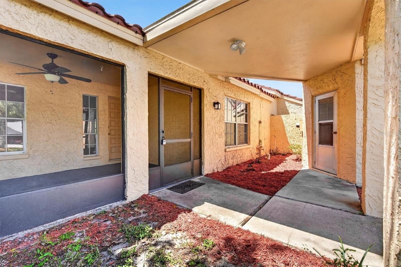 1650 Highland Club Ln, Palm Harbor, FL 34684