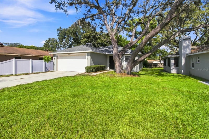 8903 N Willow Ave, Tampa, FL 33604
