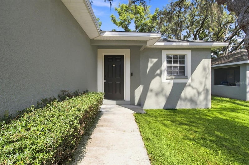 8903 N Willow Ave, Tampa, FL 33604
