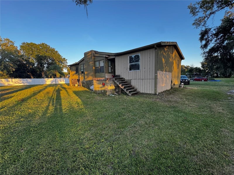 33346 Arthur Dr, Wesley Chapel, FL 33543