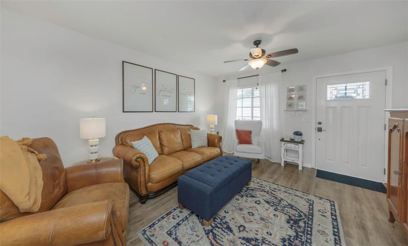 9919 Tulip St N, Pinellas Park, FL 33782