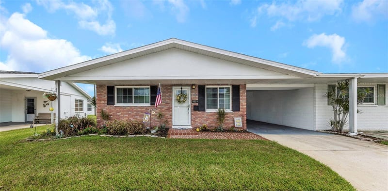 9919 Tulip St N, Pinellas Park, FL 33782