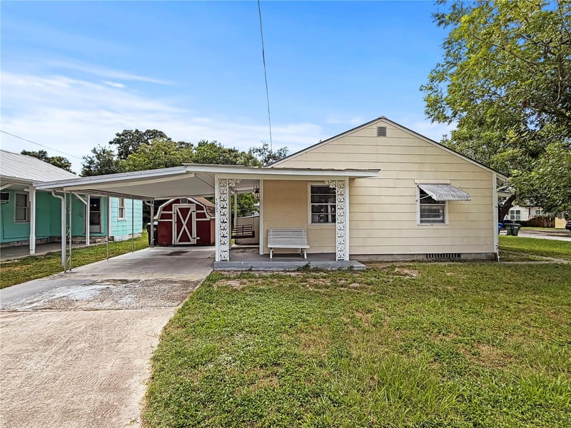 1455 10th St NW, Largo, FL 33770