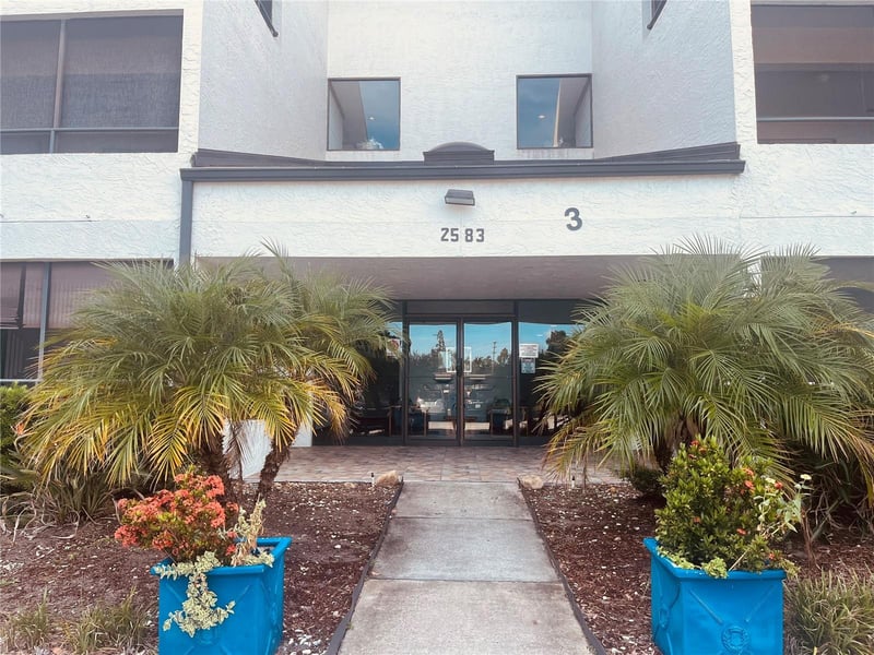 2583 Countryside Blvd #3201, Clearwater, FL 33761