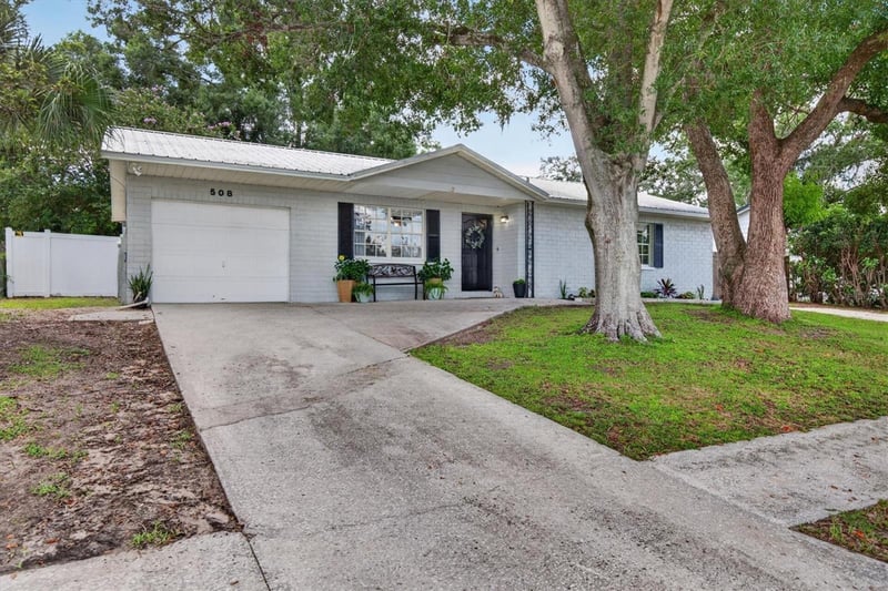 508 Cocoplum Dr, Seffner, FL 33584