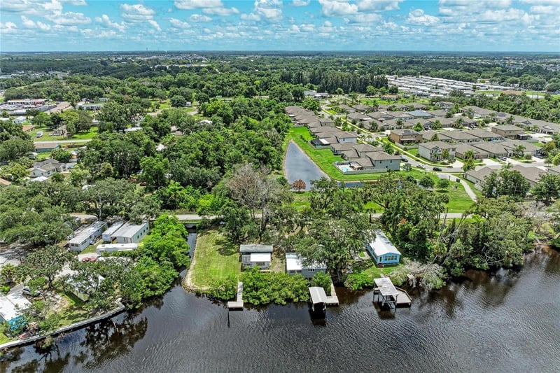 1609 Saffold Park Dr, Ruskin, FL 33570