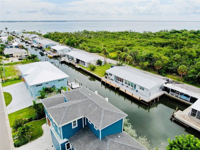713 Saint Judes Dr S #2, Longboat Key, FL 34228