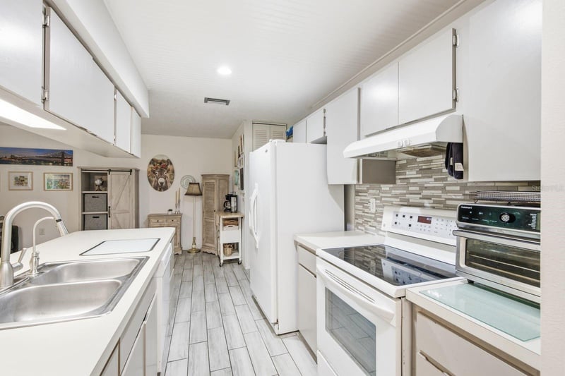 10624 Encino Ct, Port Richey, FL 34668