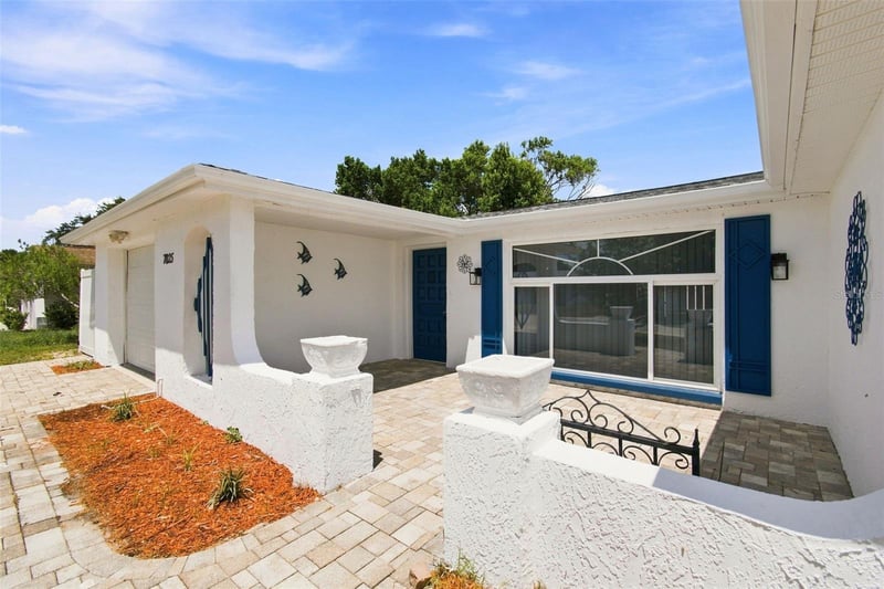 7025 Westcott Dr, Port Richey, FL 34668