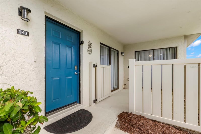 180 Tads Trl, Oldsmar, FL 34677
