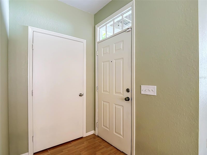 4008 Bangalow Palm Ct, Tampa, FL 33624