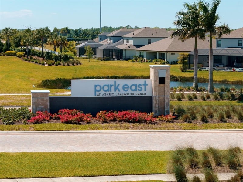 16552 Star Grass Cir, Bradenton, FL 34211