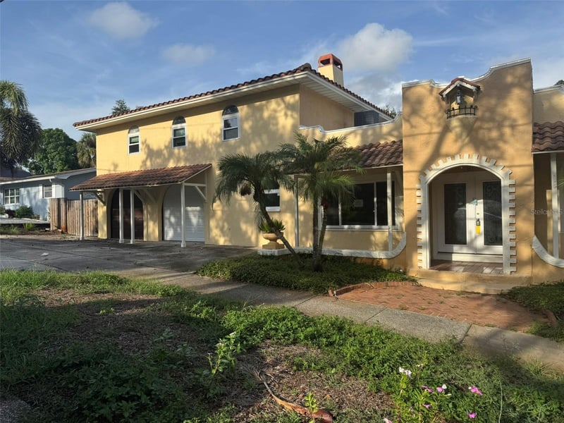 30 Kreamer Ave, Tarpon Springs, FL 34689