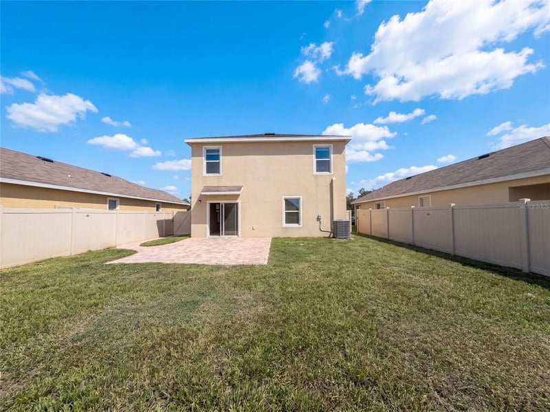 16805 Trite Bend St, Wimauma, FL 33598