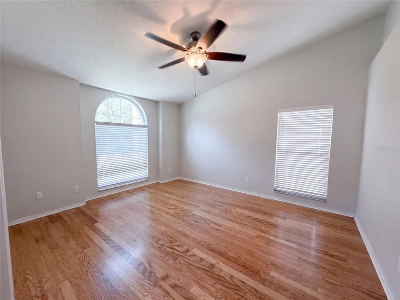 1204 Tiger Wood Ct, Valrico, FL 33596