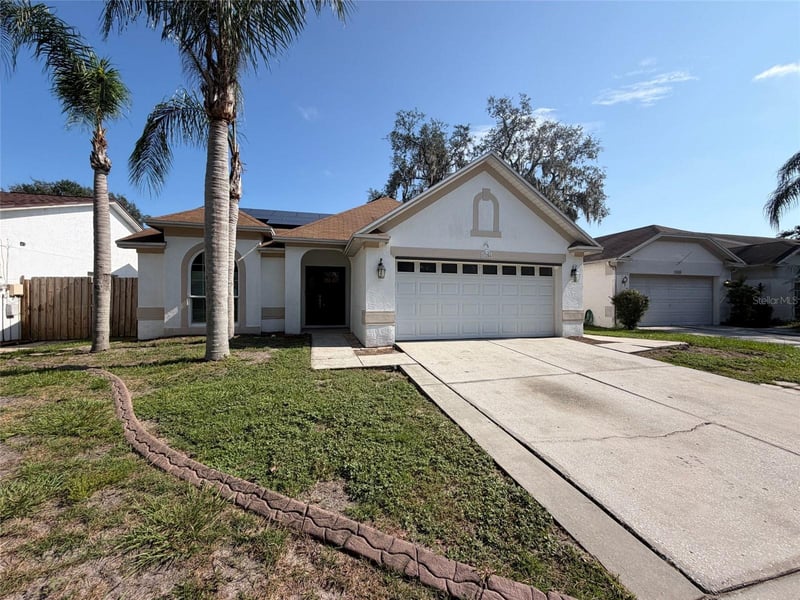 1204 Tiger Wood Ct, Valrico, FL 33596