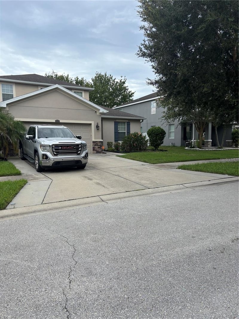 12226 Fairlawn Dr, Riverview, FL 33579
