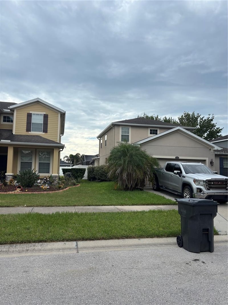12226 Fairlawn Dr, Riverview, FL 33579