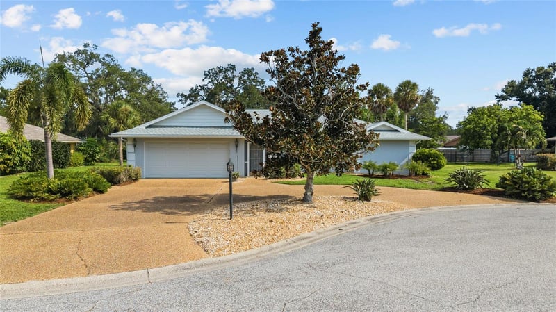 5717 Timber Lake Cir, Sarasota, FL 34243