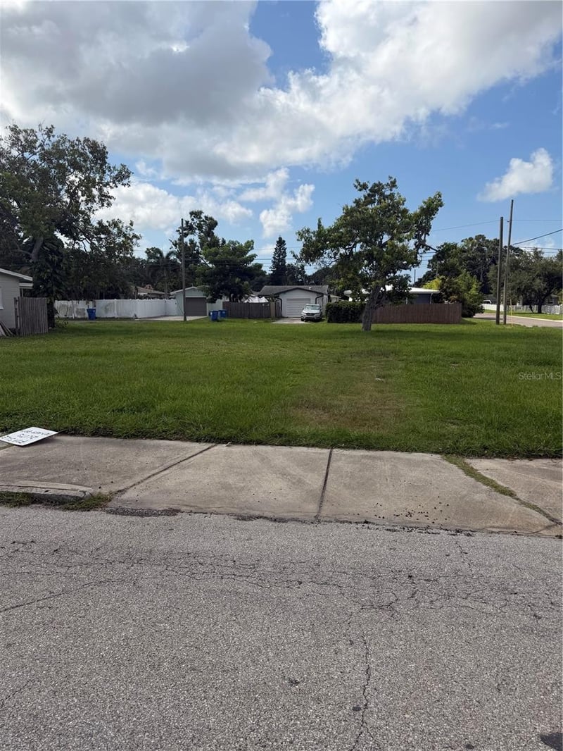 5358 9th Ave N, St Petersburg, FL 33710