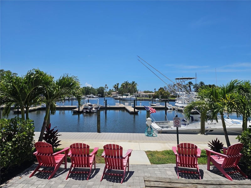 7150 N Tamiami Trl #N420, Sarasota, FL 34243