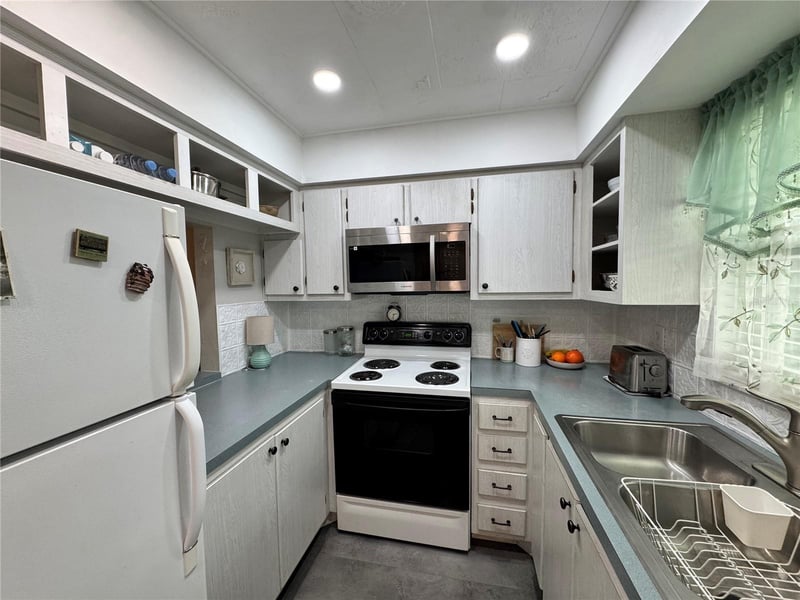 304 46th Avenue Ter W #421, Bradenton, FL 34207