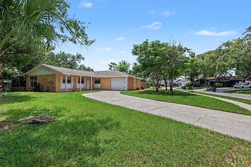 603 Highview Ter N, Brandon, FL 33510