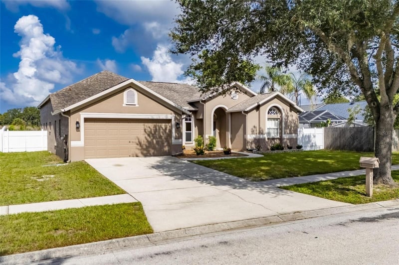10303 Tarragon Dr, Riverview, FL 33569