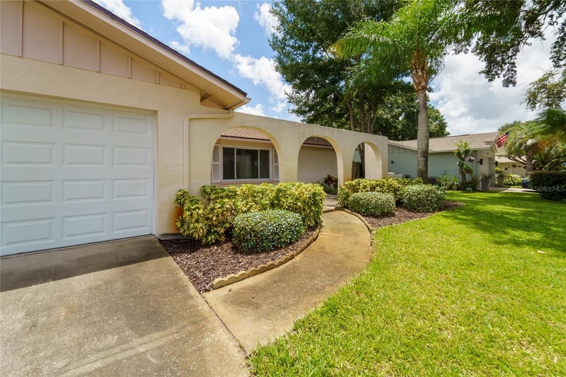 2419 Timbercrest Cir W, Clearwater, FL 33763