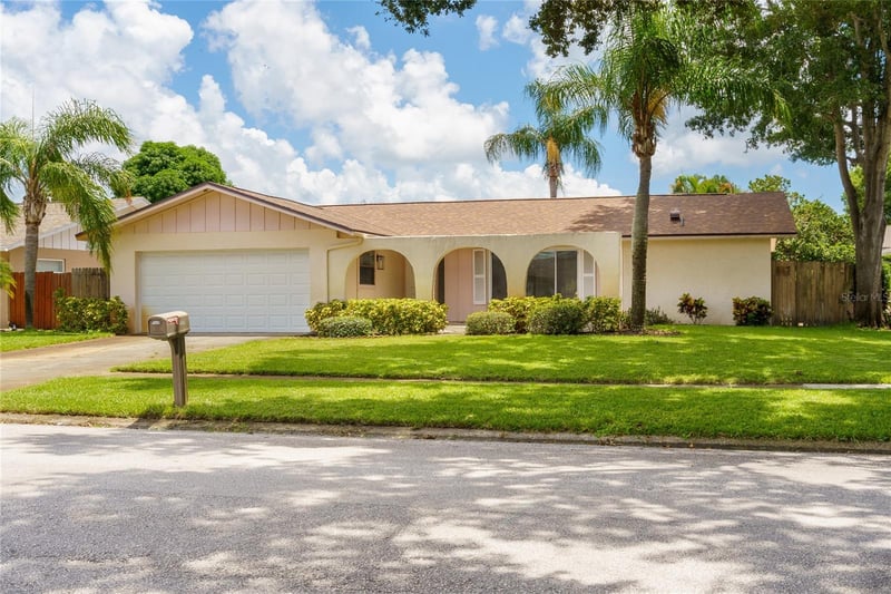 2419 Timbercrest Cir W, Clearwater, FL 33763