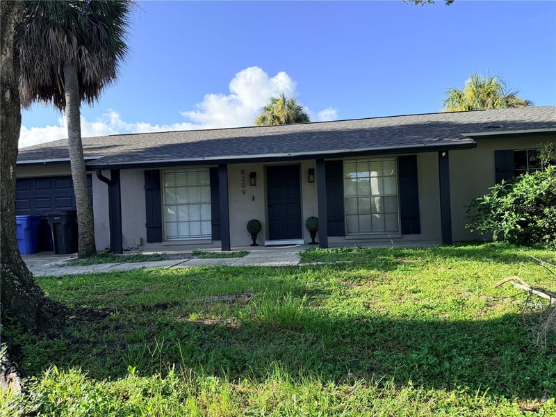 8209 Vassar Cir, Tampa, FL 33634