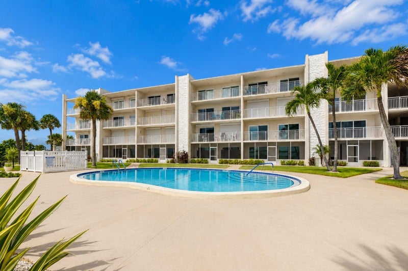 200 1st Ave #207, St Pete Beach, FL 33706