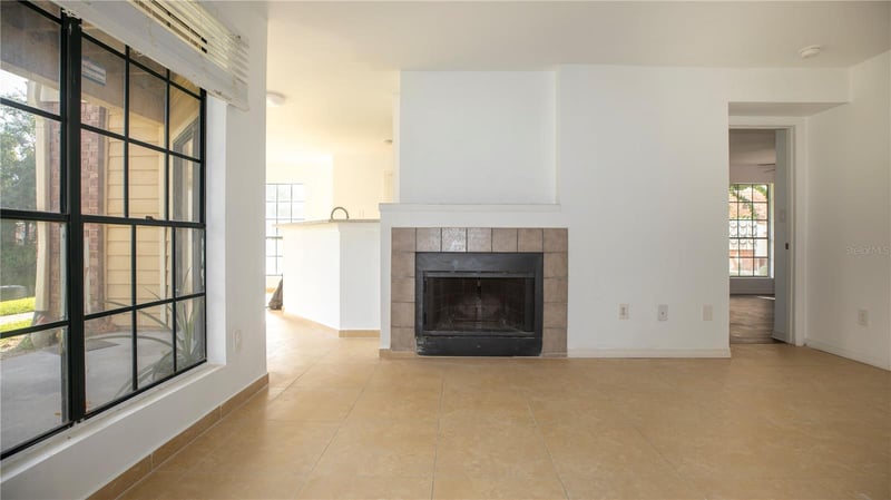 8711 Fancy Finch Dr #101, Tampa, FL 33614