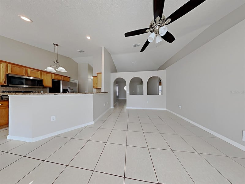 1322 Dragon Head Dr, Valrico, FL 33594