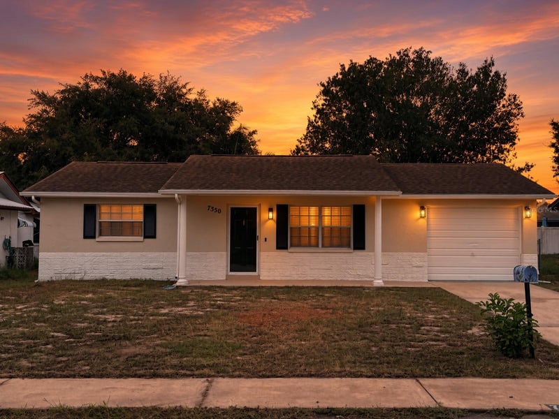 7350 Fairfax Dr, Port Richey, FL 34668