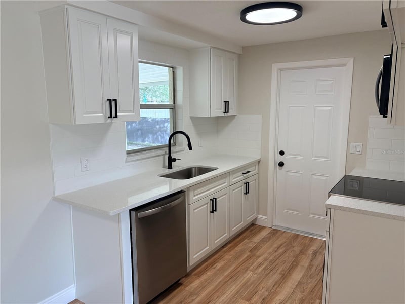 7350 Fairfax Dr, Port Richey, FL 34668