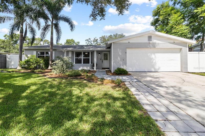 11290 116th St, Largo, FL 33778