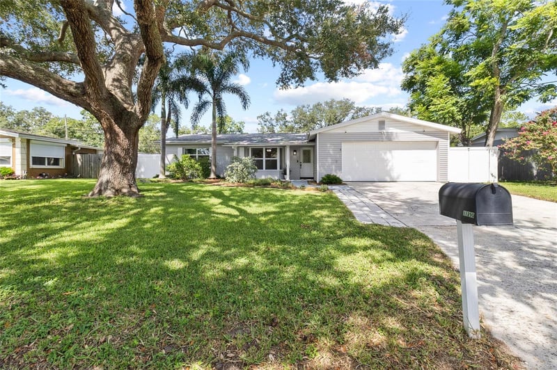 11290 116th St, Largo, FL 33778