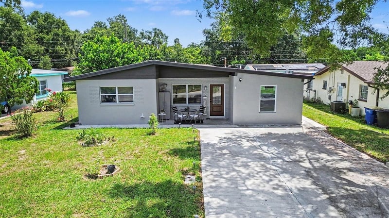 1935 Atlantis Dr, Clearwater, FL 33763