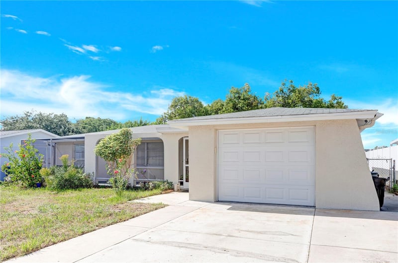 5646 Andrea Dr, Holiday, FL 34690