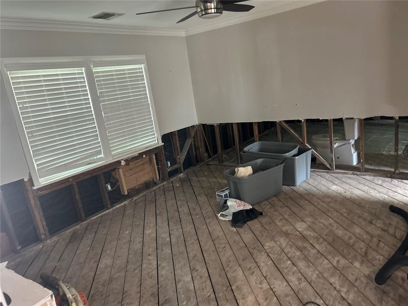 3008 Dupont St S, Gulfport, FL 33707