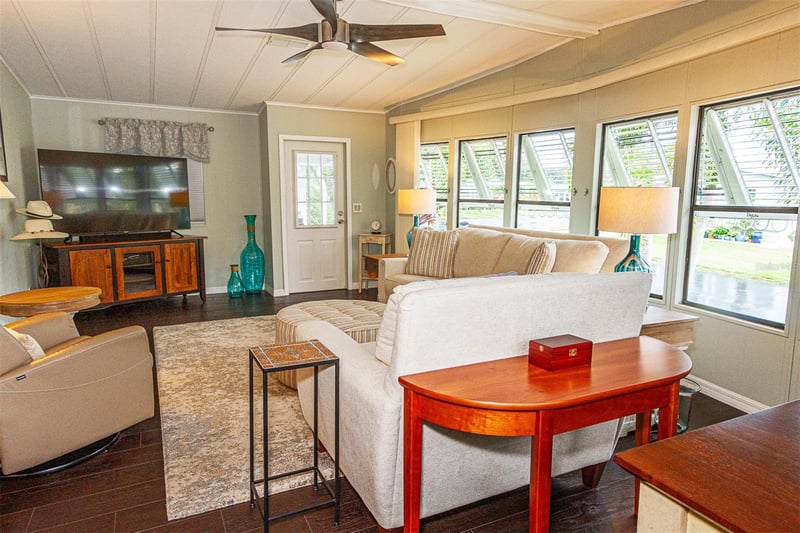 172 Clubview Dr #5, Safety Harbor, FL 34695