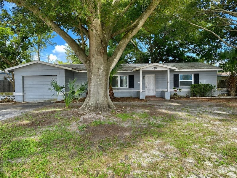 4957 62nd St N, Kenneth City, FL 33709
